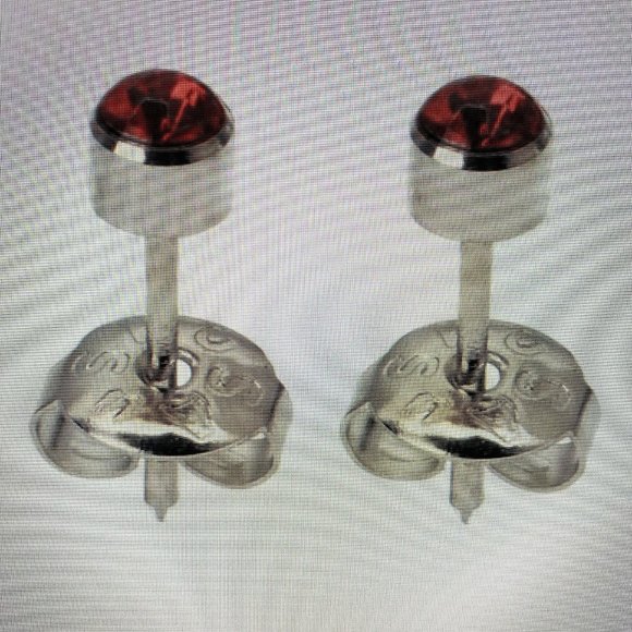 Surgical Steel Piercing studs - Picture 1 of 8